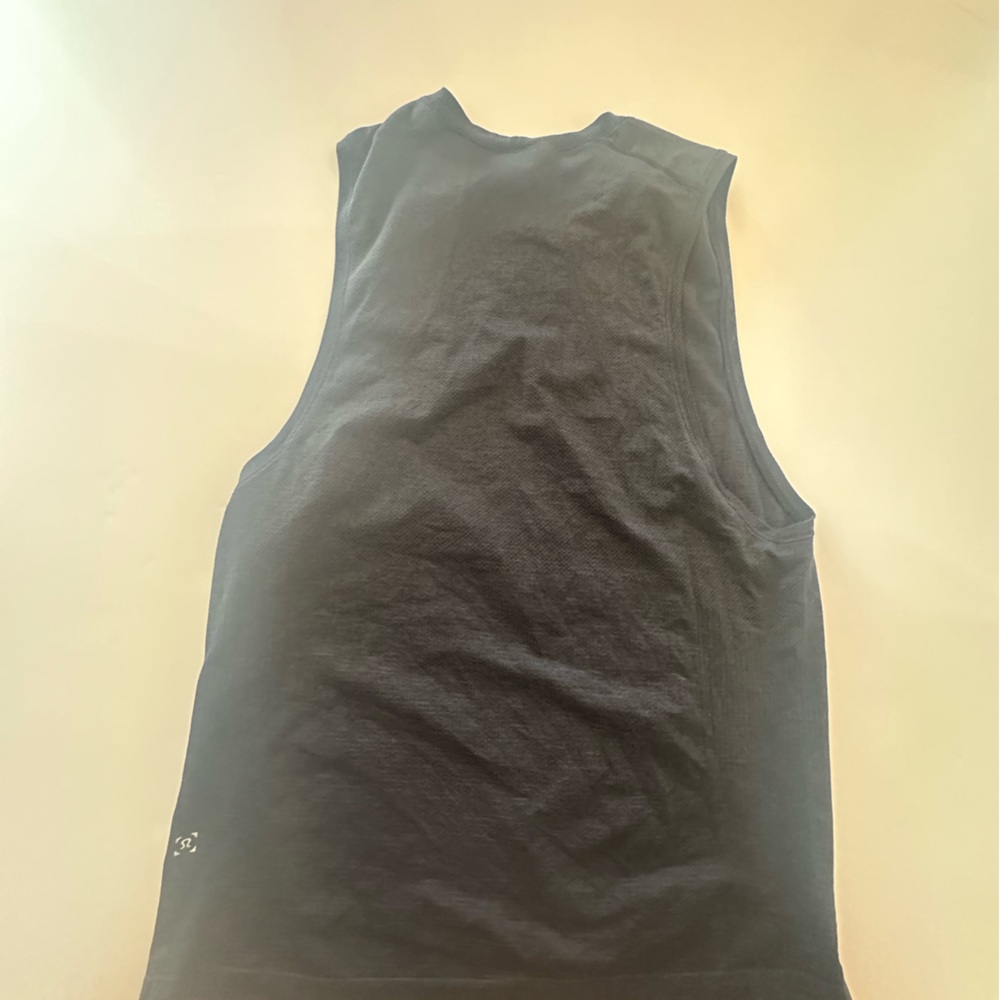 Black lululemon men’s tank top - black